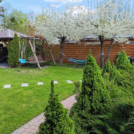 Domek Letniskowy W Centrum Mikolajek Mikołajki Bagian luar foto