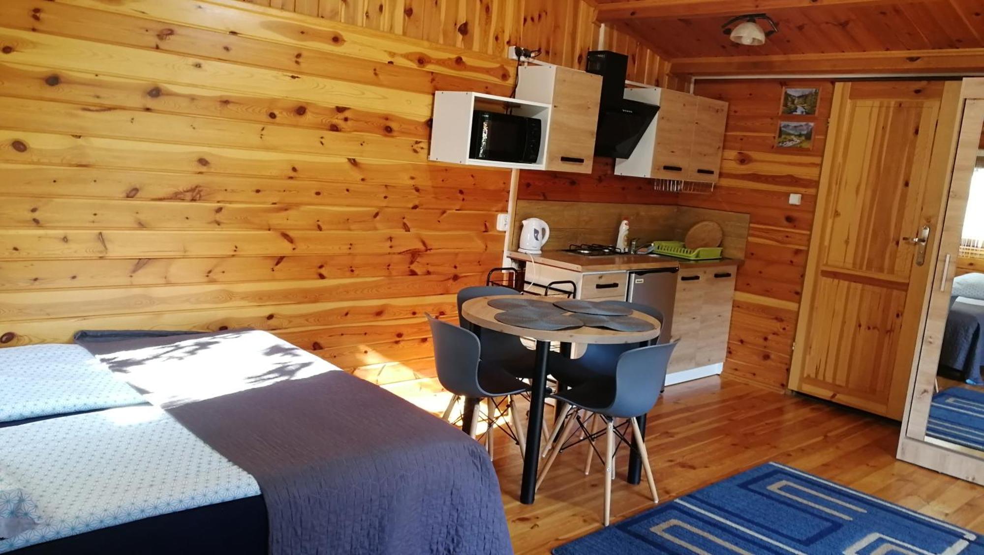 Domek Letniskowy W Centrum Mikolajek Mikołajki Bagian luar foto
